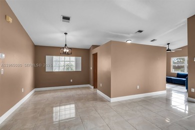 Welcome to this beautiful 3-bedroom, 2-bath, one-story home - photo 8