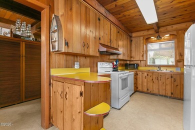 Oceanfront Vintage Beach Home Available now! Prime Location -