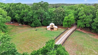 A total of 3 MOVE-IN READY HOMES available on a PRIVATE 85-ACRE - photo 3