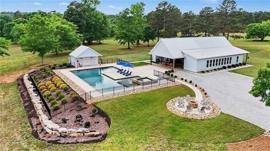 A total of 3 MOVE-IN READY HOMES available on a PRIVATE 85-ACRE - photo 7