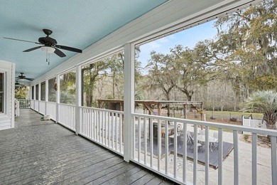 Discover classic Southern charm in this beautiful colonial style - photo 13