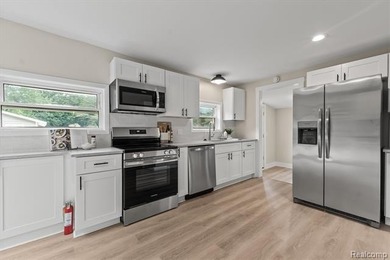 Charming ranch on 1.5 acres in Clarkston - 420 N Baldwin. This - photo 14