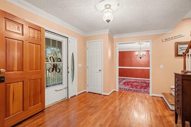 Discover classic Southern charm in this beautiful colonial style - photo 15