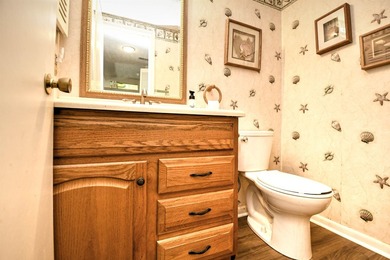 NO HOA, and SHORT TERM RENTAL ALLOWED! Just 2.5 blocks from the - photo 16
