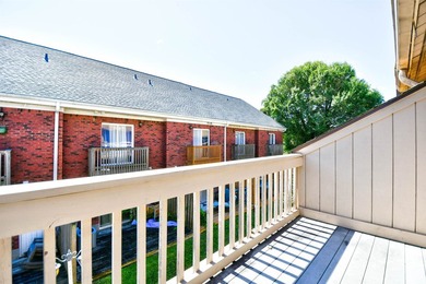 NO HOA, and SHORT TERM RENTAL ALLOWED! Just 2.5 blocks from the - photo 21