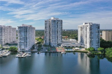 Lake Condo For Sale in Aventura, Florida