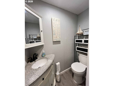 Welcome to this charming 3-bedroom, 2-bathroom home in the heart - photo 22