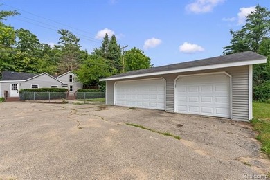 Charming ranch on 1.5 acres in Clarkston - 420 N Baldwin. This - photo 27