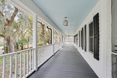 Discover classic Southern charm in this beautiful colonial style - photo 33