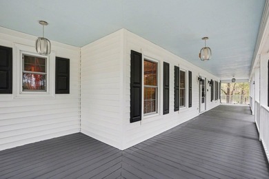 Discover classic Southern charm in this beautiful colonial style - photo 34