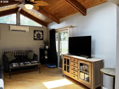 Welcome to this charming 3-bedroom, 2-bathroom home in the heart - photo 34