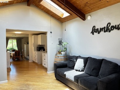 Welcome to this charming 3-bedroom, 2-bathroom home in the heart - photo 35