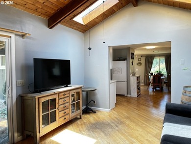 Welcome to this charming 3-bedroom, 2-bathroom home in the heart - photo 36