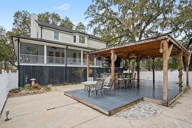 Discover classic Southern charm in this beautiful colonial style - photo 37