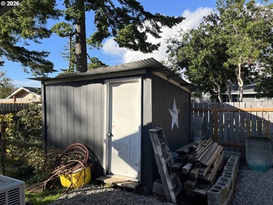 Welcome to this charming 3-bedroom, 2-bathroom home in the heart - photo 39