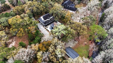 Discover classic Southern charm in this beautiful colonial style - photo 47