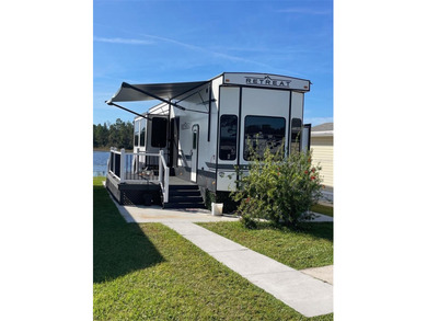 (private lake, pond, creek) Home For Sale in Osteen Florida