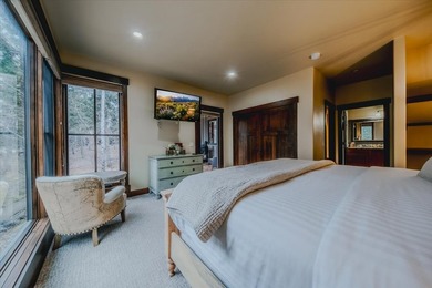 Discover a proven income-producing retreat, perfectly positioned - photo 4
