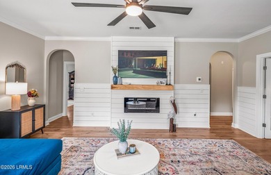 Welcome to 45 Gadwall Drive W, nestled in the highly - photo 15