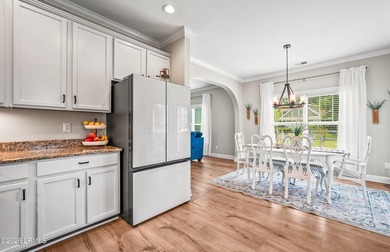 Welcome to 45 Gadwall Drive W, nestled in the highly - photo 21