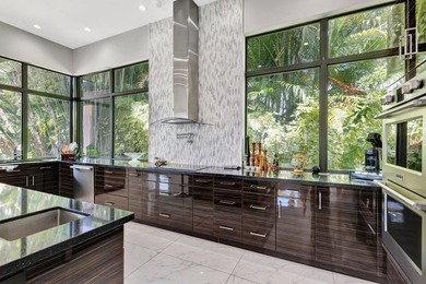 Welcome to waterfront living, in prestigious Frenchman's Creek - photo 21