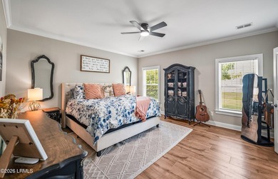 Welcome to 45 Gadwall Drive W, nestled in the highly - photo 22
