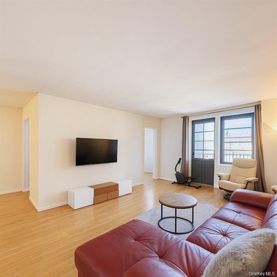 This sun-filled residence features a private balcony and windows - photo 2