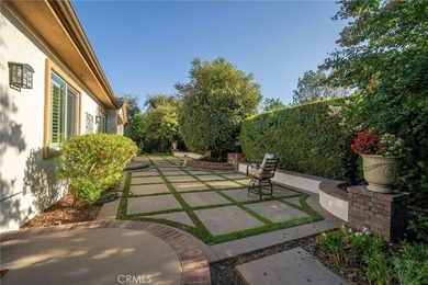 Located in the highly coveted gated community of Oakhart Estates - photo 36