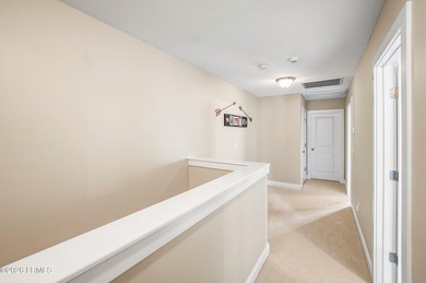 Welcome to 45 Gadwall Drive W, nestled in the highly - photo 39