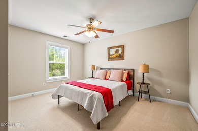 Welcome to 45 Gadwall Drive W, nestled in the highly - photo 41