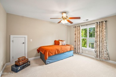 Welcome to 45 Gadwall Drive W, nestled in the highly - photo 46