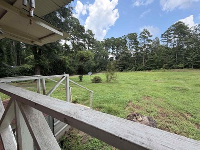 Escape to peaceful East Texas living in this charming 3-bedroom - photo 5