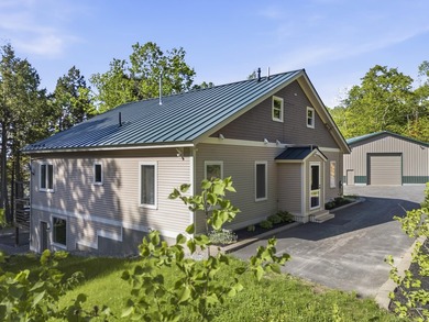 Impeccably built and immaculately maintained, this three bedroom - photo 3