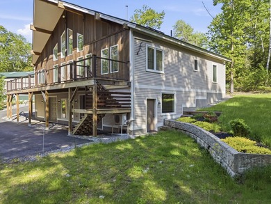 Impeccably built and immaculately maintained, this three bedroom - photo 6