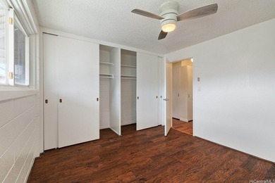 Centrally located 2 bedroom, 1 bathroom apartment with 1 parking - photo 13