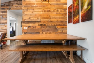 Top-floor condo w/ vaulted ceilings, no upstairs neighbors - photo 8