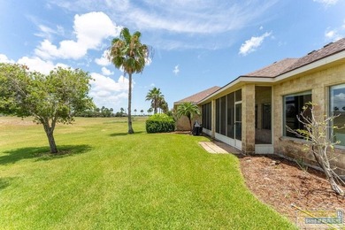 Welcome to this charming 3-bedroom, 2-bath Golf Villa located in - photo 45
