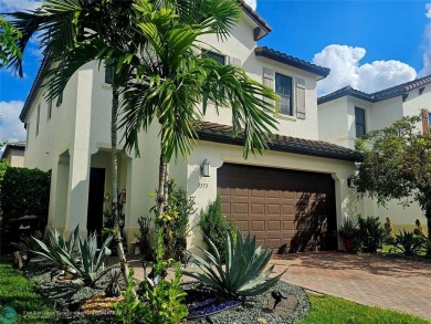 (private lake, pond, creek) Home For Sale in Hialeah Florida