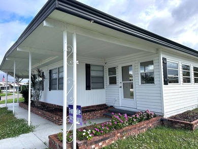 This stunning corner-lot home has been fully renovated and is - photo 4