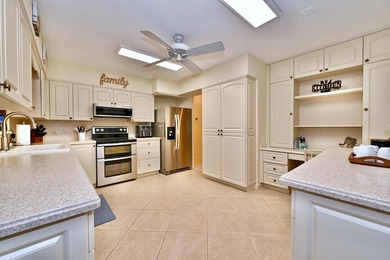 Nestled within West Palm Beach's highly sought-after SoSo - photo 11