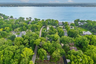 This 2-bedroom, 1-bath cottage in Sunset Hills offers lake - photo 18