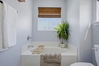 Welcome home to this beautiful home now available in Queens - photo 27