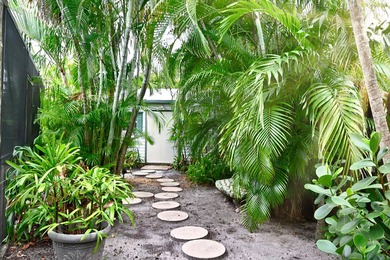 Nestled within West Palm Beach's highly sought-after SoSo - photo 38