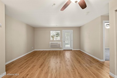 Welcome to effortless Idaho living. Nestled inside a peaceful - photo 3