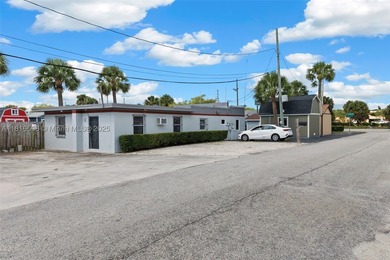 Mixed-use & multi-parcel commercial portfolio in the heart of - photo 14