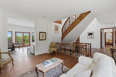 Inspiree des grandes demeures europeennes, cette residence en - photo 15