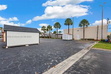 Mixed-use & multi-parcel commercial portfolio in the heart of - photo 16