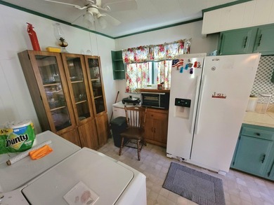Meadow Creek WV. Lovely home sets above the New River. Four - photo 17