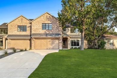 Lake Home For Sale in Dallas, Texas