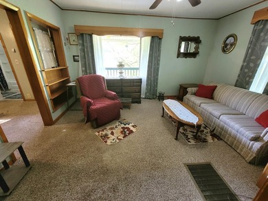 Meadow Creek WV. Lovely home sets above the New River. Four - photo 28